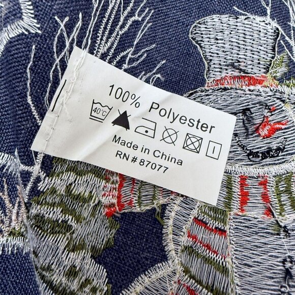 Christmas Table Runner Holiday Snowmen Blue 67" Long Embroidered - Picture 5 of 6